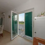 شقة Lana *