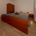 Lana شقة